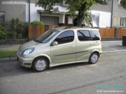 TOYOTA YARIS VERSO